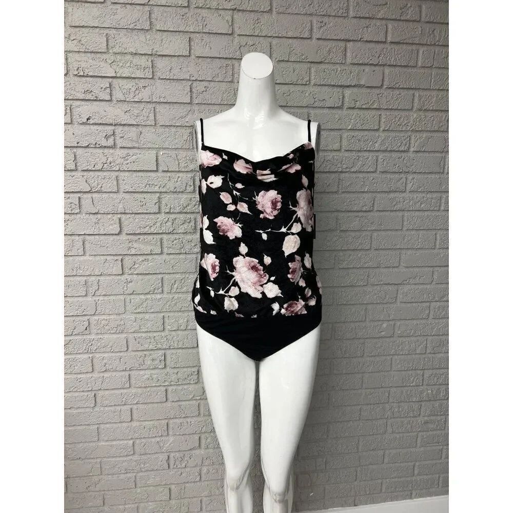 Stunn’d Women Floral Faux Suede Bodysuit Size L
